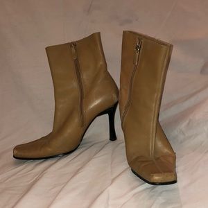 Guess boots